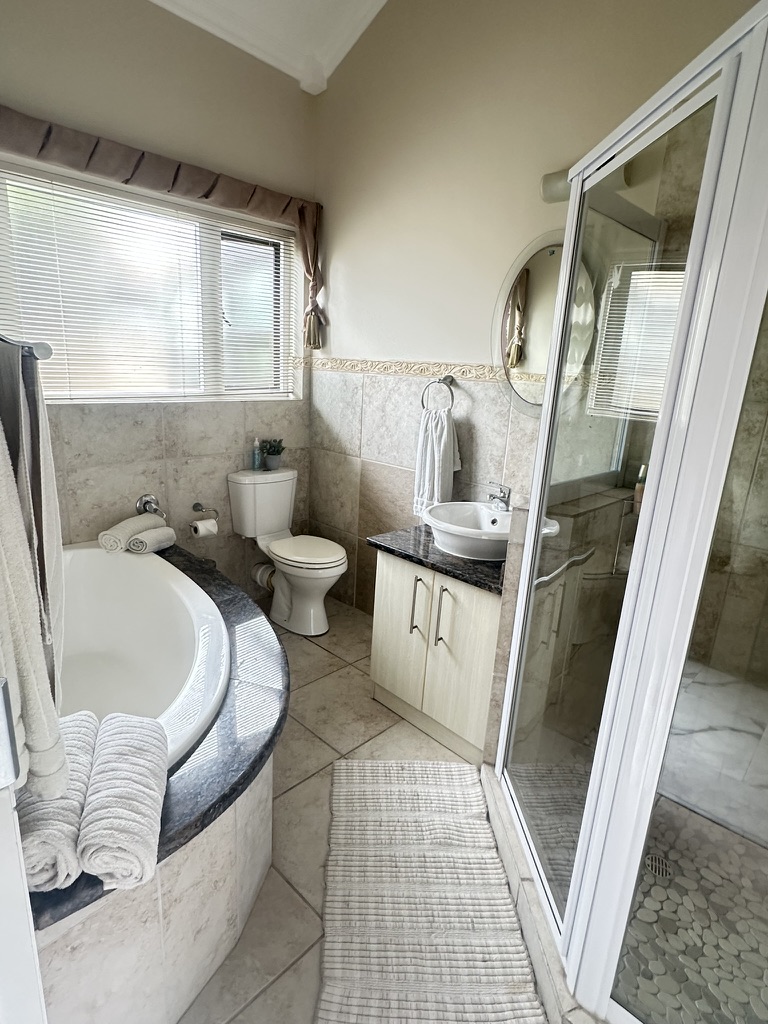 4 Bedroom Property for Sale in Wilderness Central Western Cape